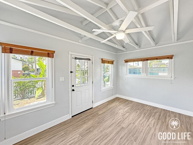 Foto del edificio - Charming 1BD/1BA + Studio Home in North Park with Vaulted Ceilings, Private Yard & Prime Walkable...