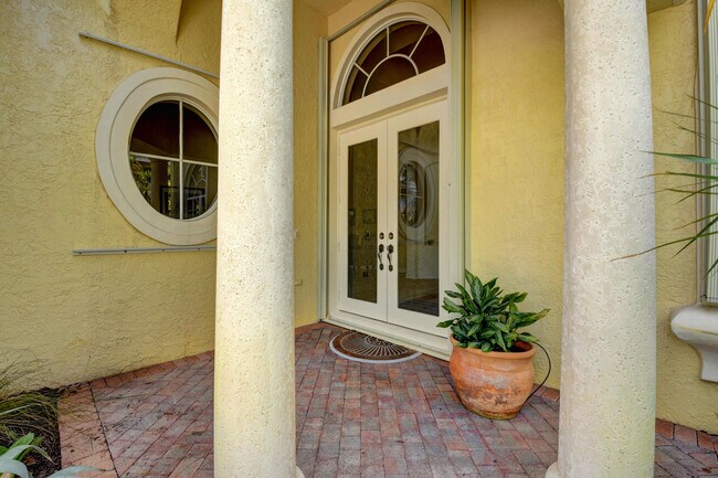 Foto del edificio - 7713 Villa D Este Way