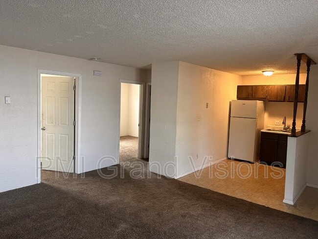 Building Photo - 1305 18th St