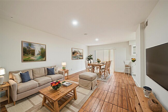 Foto del edificio - 8245 Kingsbrook Rd