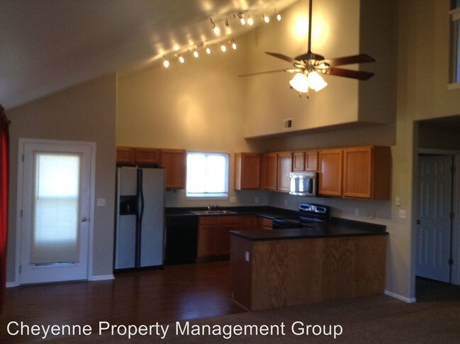 Foto del edificio - 2 br, 2 bath House - 5831 Atlantic Dr.