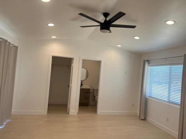 Building Photo - 788 Cambria Ave