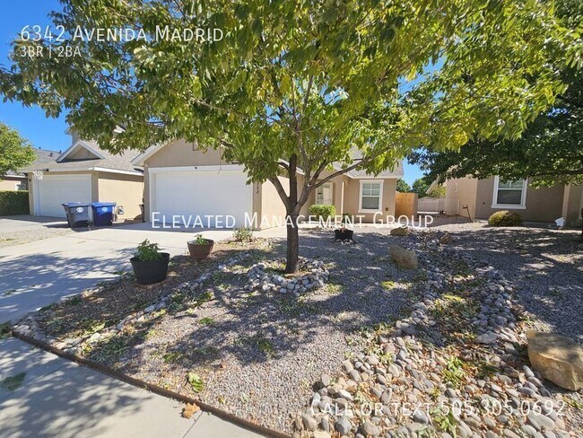 Building Photo - Refridgerated Air! Solar! Custom Paint, Cu...