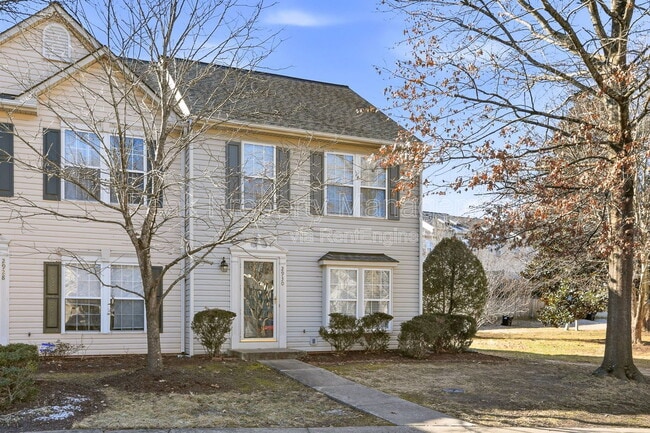 Building Photo - 2930 Queensland Dr