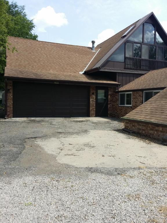 Building Photo - 611 N Spruce St