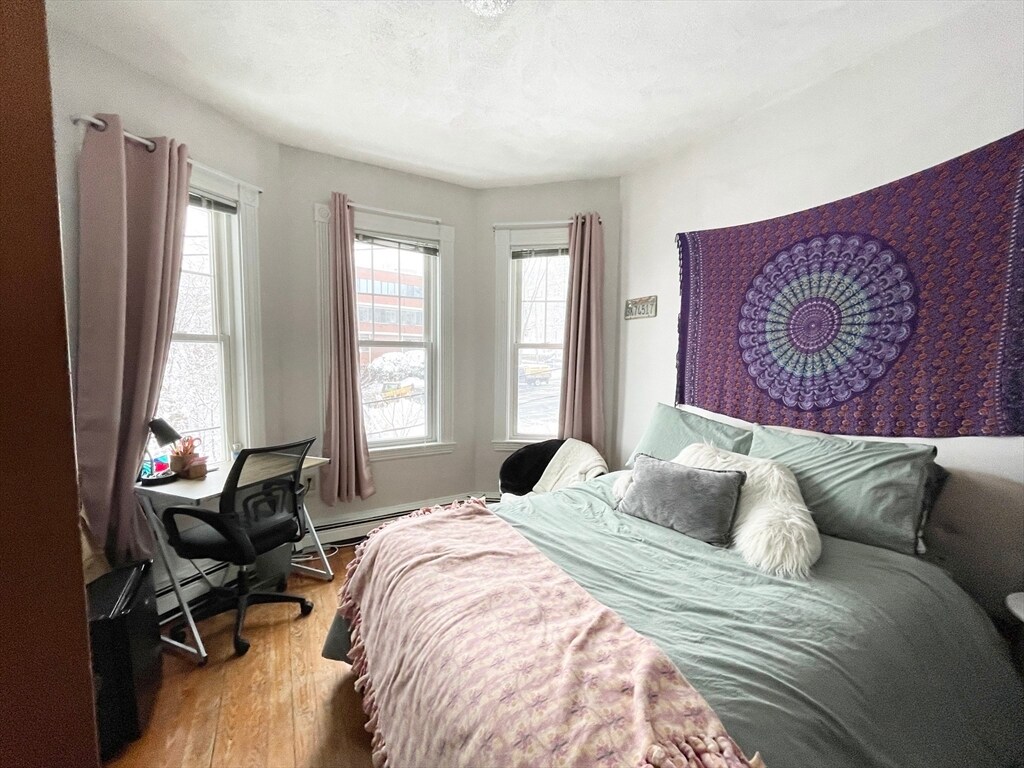 Foto principal - 19 Bucknam St