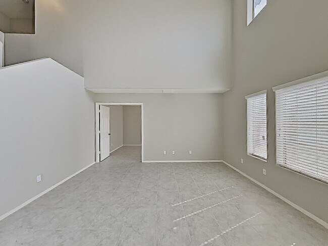 Building Photo - 16177 W Shangri La Rd