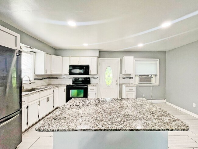 Foto del edificio - 7515 Cloman Way