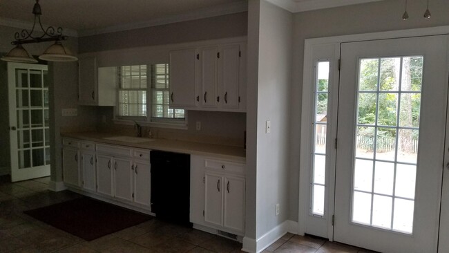 Building Photo - 128 Fulwood Blvd