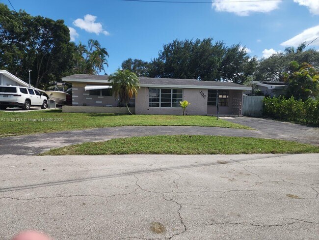 Building Photo - 7130 Granada Blvd