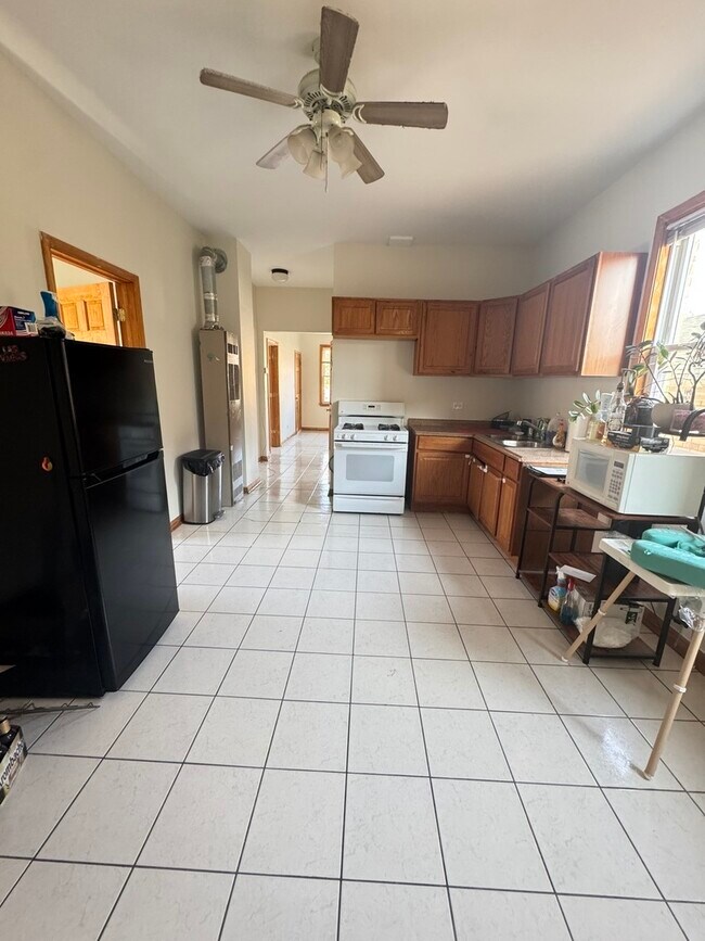Foto del edificio - 3028 S Springfield Ave