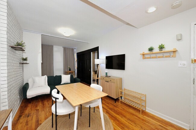 Foto del edificio - 388 W 38th St
