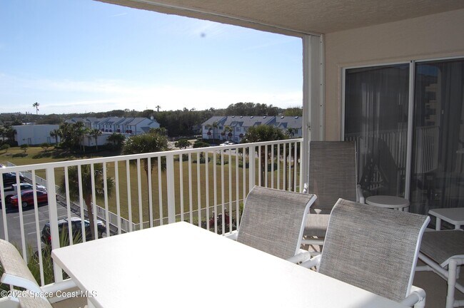 Foto del edificio - 601 Shorewood Dr