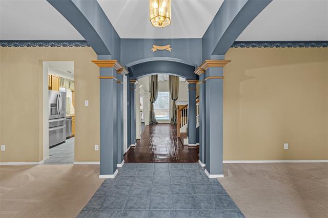 Building Photo - 214 Forestview Rd