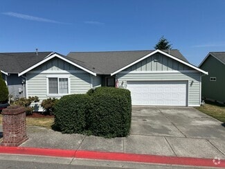 Building Photo - 942 NE Cordero Pl