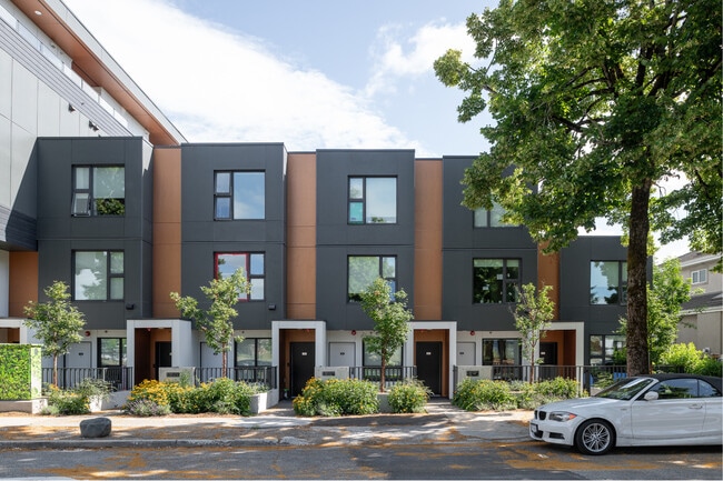 Building Photo - Nell’s Place