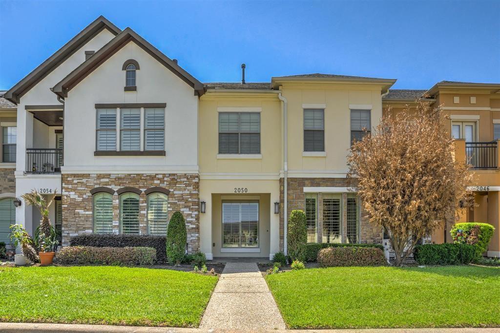 Foto principal - 2050 Palm Forest Ln
