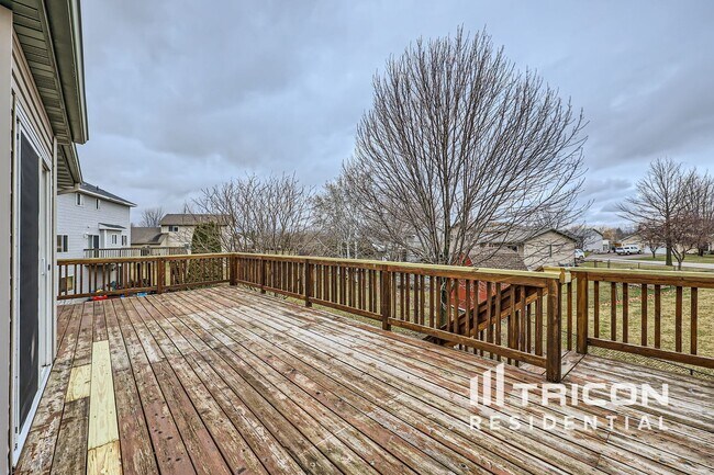 Foto del edificio - 10800 57th St NE