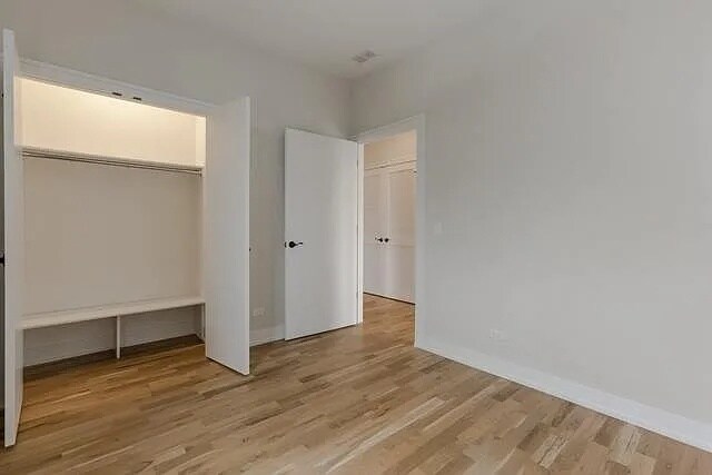 Foto del edificio - 2556 W Armitage Ave