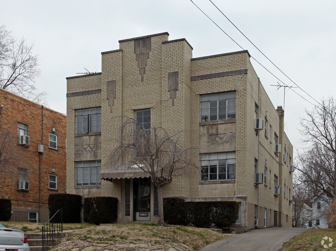 Primary Photo - 2786 Observatory Ave