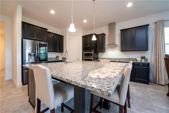 Building Photo - 13092 Stanthorne Ave