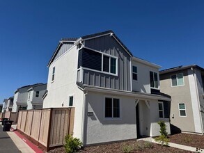 Building Photo - 211 Stargaze Ln