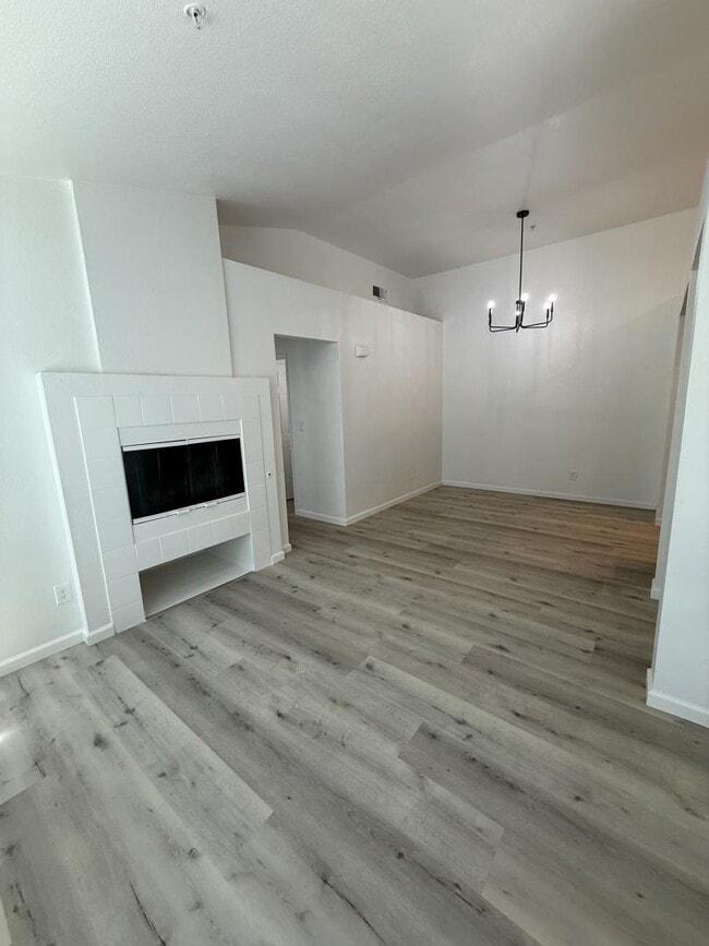 Building Photo - 7003 Rodling Dr