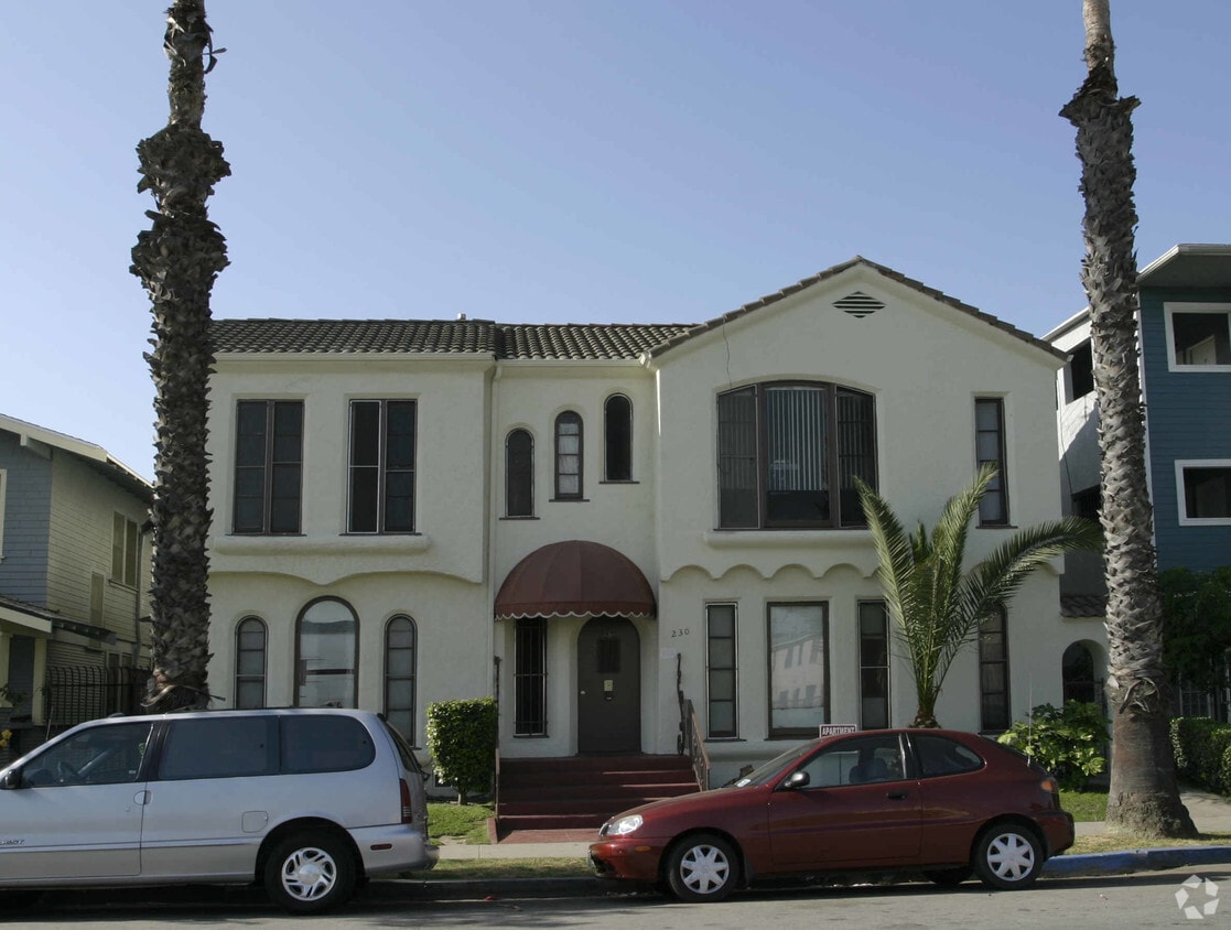 230 E 12th St, Long Beach, CA 90813 Apartments in Long Beach, CA