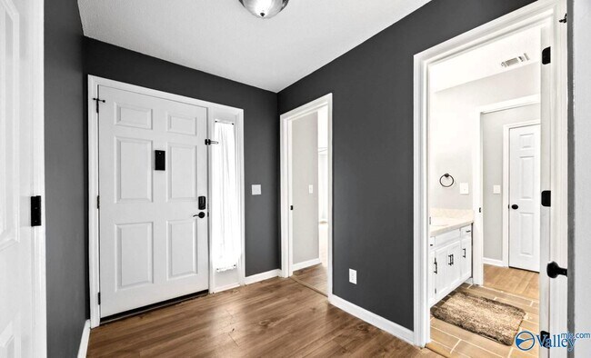 Foto del edificio - 2080 Woodlawn Dr SW