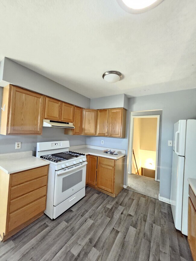 Foto del edificio - 3903 Oakshire Rd