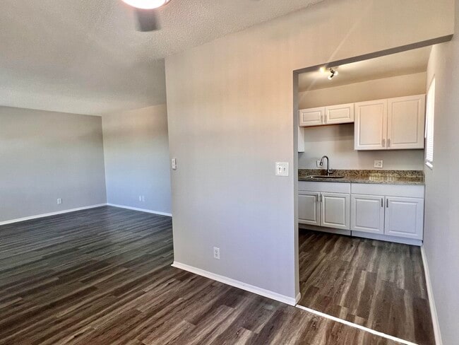 Building Photo - 6289 Lear Dr