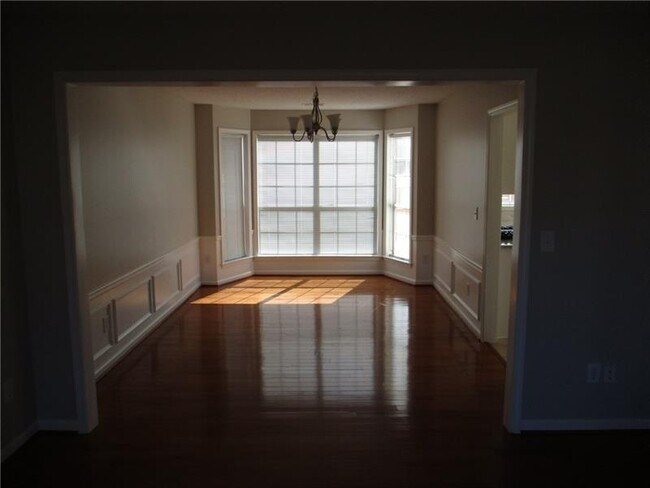 Building Photo - 540 Barsham Way