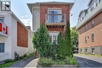 Building Photo - 130 Carruthers Ave