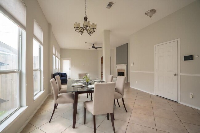 Building Photo - 22114 Guston Hall Ln