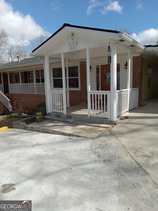 Foto del edificio - 148 W James Cir