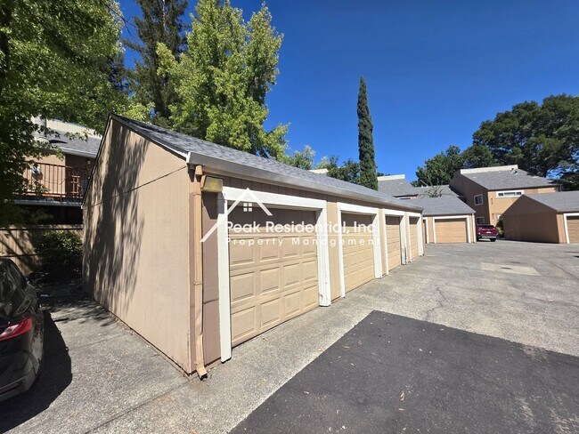 Foto del edificio - Wonderful 2bd/2ba Citrus Heights Condo!