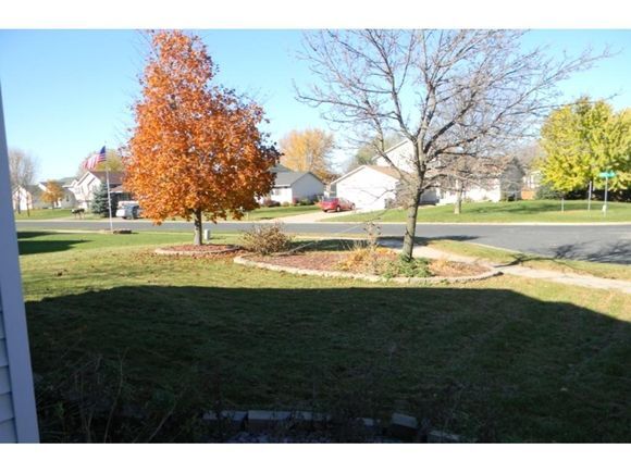 Front yard - 15348 Chokecherry Avenue