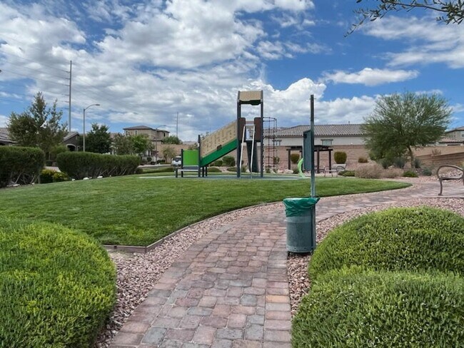 Building Photo - Single Story Skye Canyon