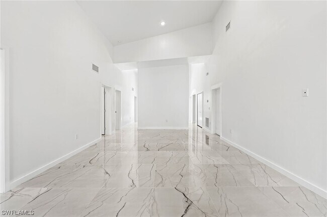 Foto del edificio - 738 Chestnut St E