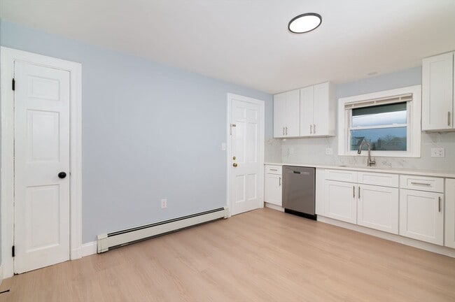 Foto del edificio - 7 Langley Cir