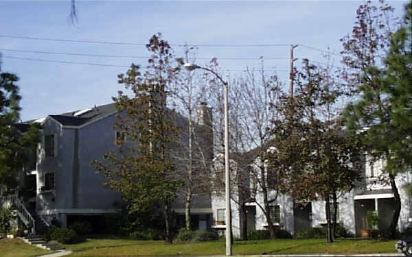 Foto del edificio - 2502 Huntington St