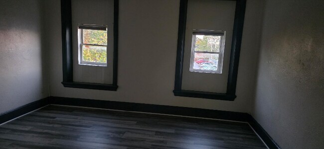 Foto del edificio - 227 Hummel St