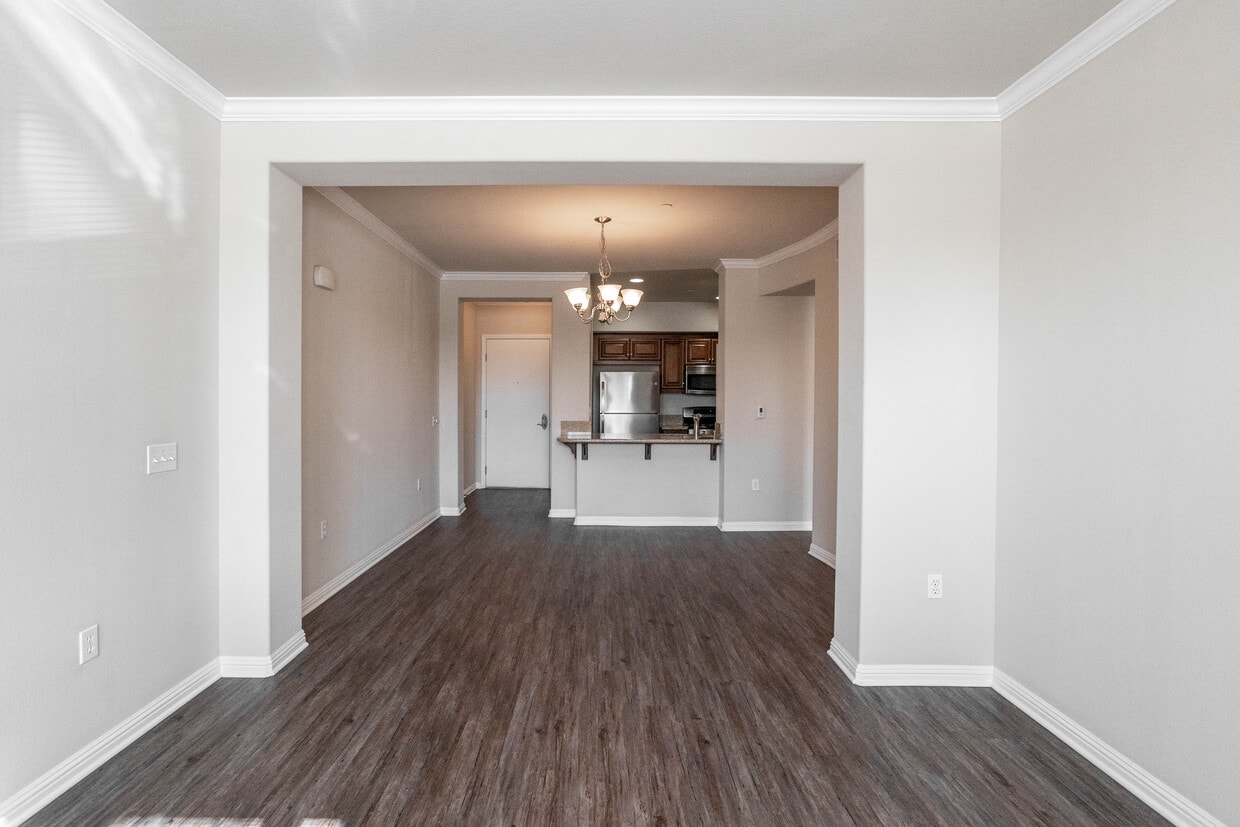 Photo - Raincross Promenade Apartments