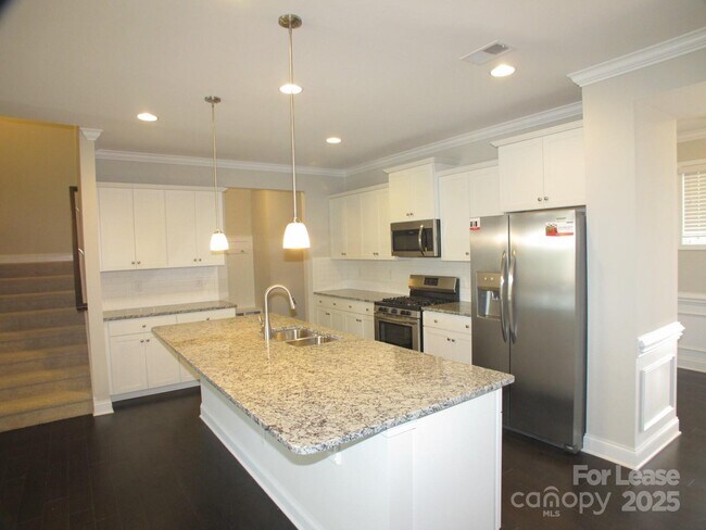Building Photo - 1413 Bramblewood Dr