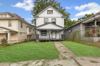 Building Photo - 336 N Hardesty Ave