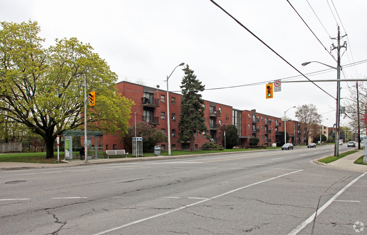 Building Photo - Ronald Apartments