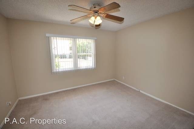Building Photo - 14418 Dickens St