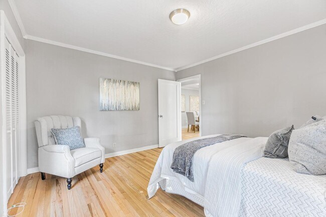 Building Photo - 2297 St Francis Dr