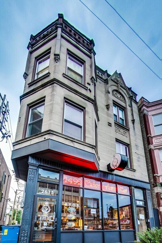 Primary Photo - 2615 W North Ave