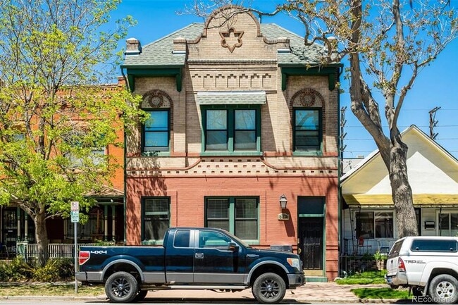Building Photo - 2441 Stout St
